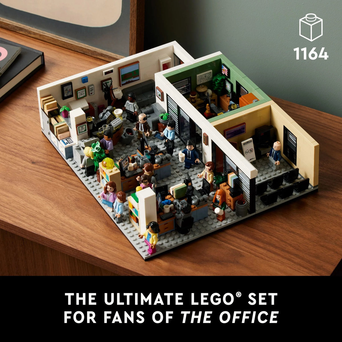 Building Set with 15 Characters Minifigures W3942