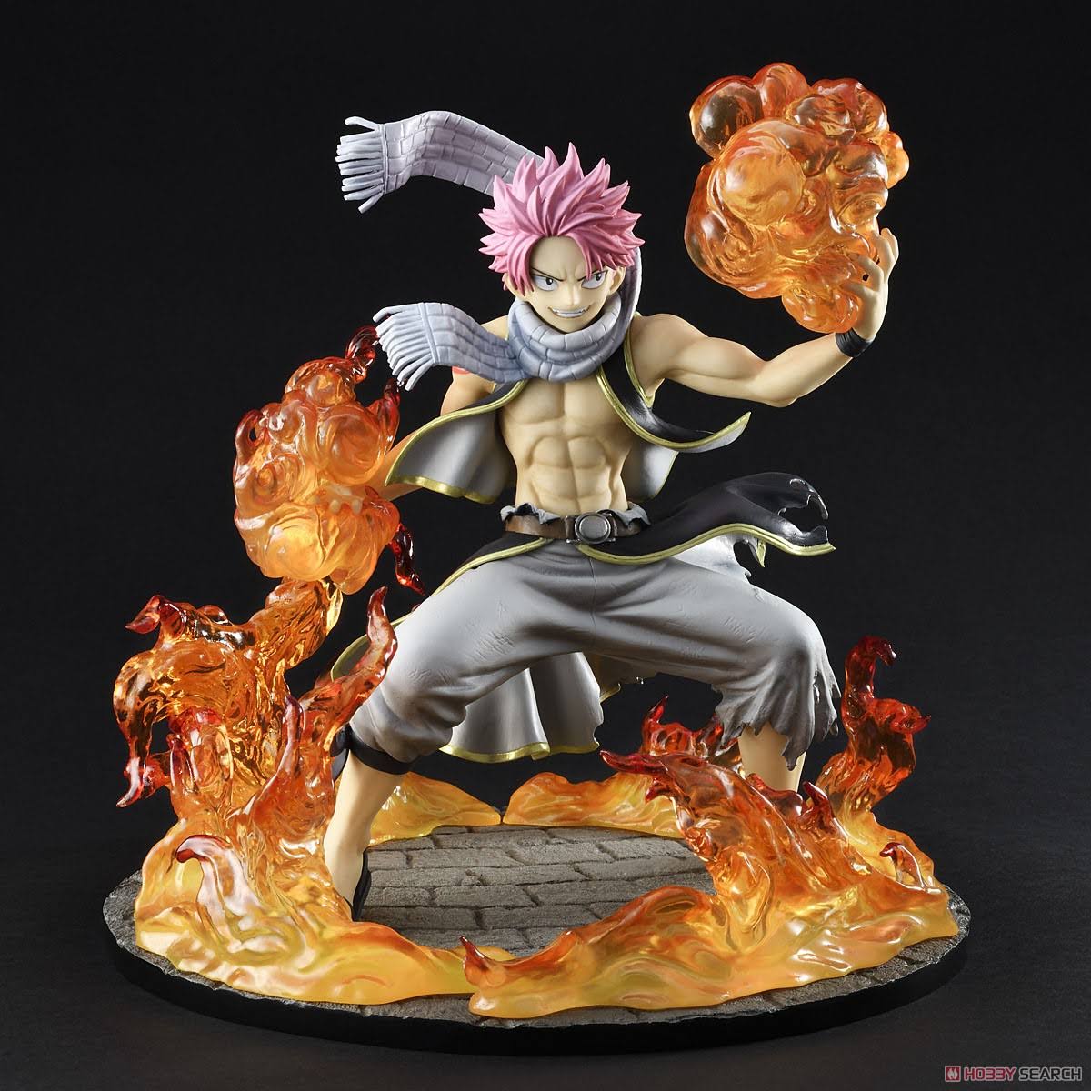 1/8 Scale Figure R4016
