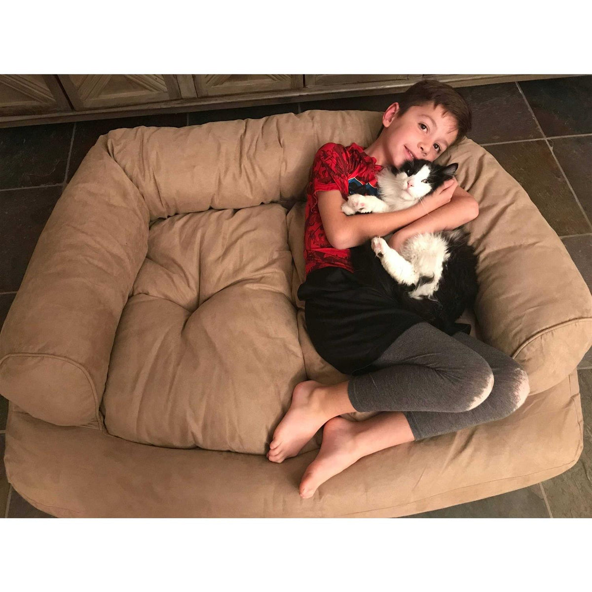 Overstuffed Pet Sofa R6909