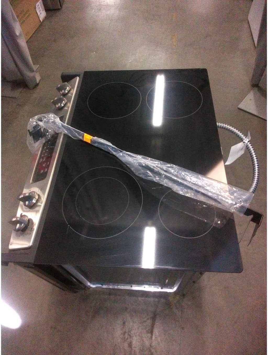 4.4 Cu.Ft. Stainless 4 Burner Electric Range K612057