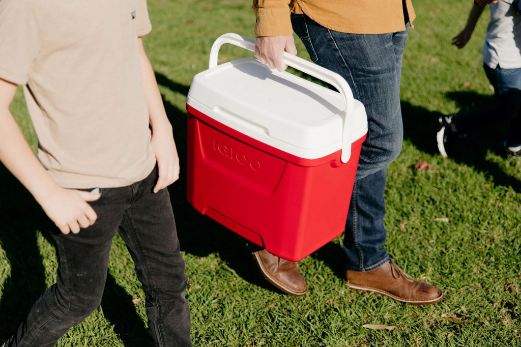 28 QT Red Ice Chest Cooler M326969