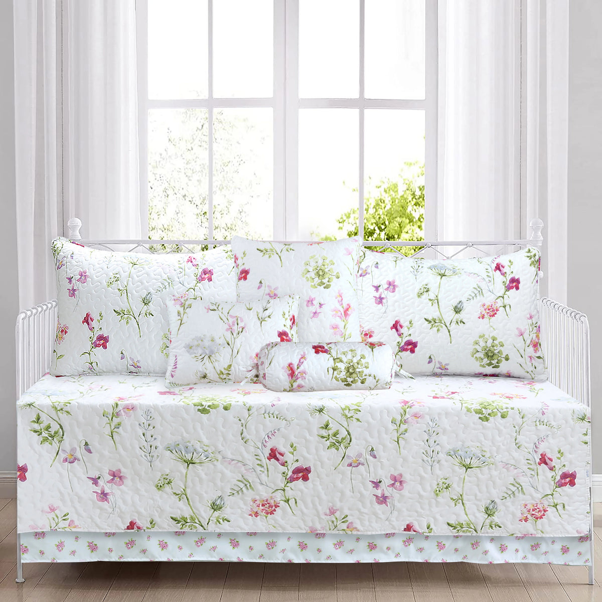 7-Piece Microfiber Reversible DayBed Bedding Set with Throw Pillows O5463